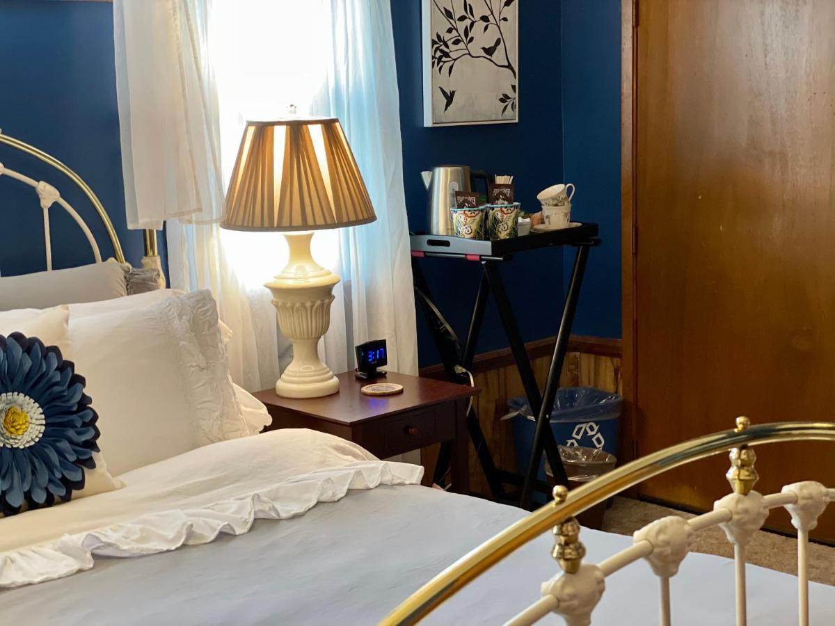 Country Bed & Breakfast 2*