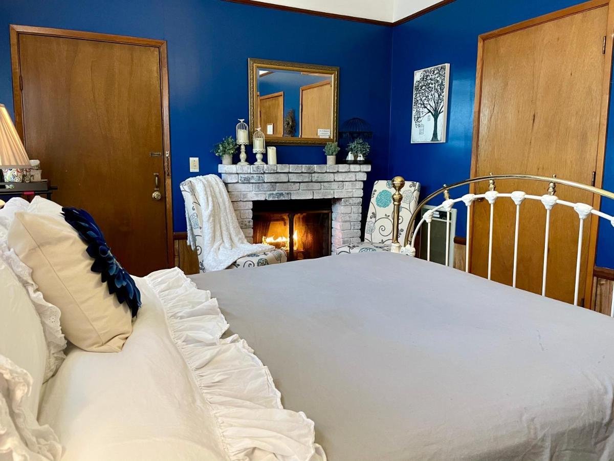 Country Bed & Breakfast 2*